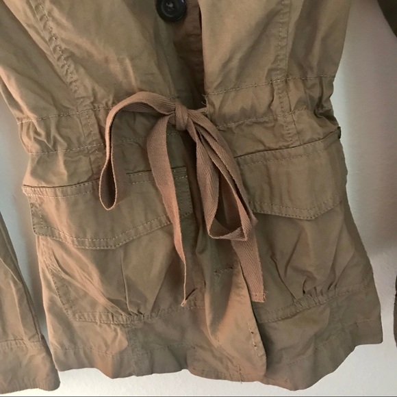 NEW Converse Army Puffed Shoulder Jacket - Picture 4 of 6